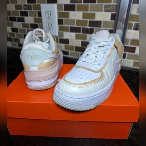 Nike Sneakers Womens 8.5* Air Force 1 Shadow SE Spruce Aura CK3172-002
